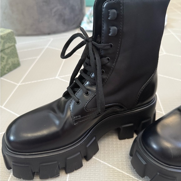 Women's Black Monolith Combat Boots - Picture 9 of 16